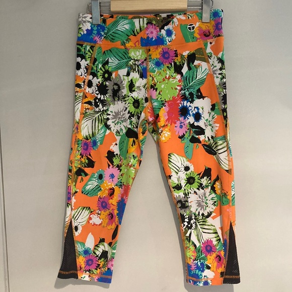 TRINA TURK Recreation Pop orange floral Print Cropped Leggings S… - Picture 2 of 10
